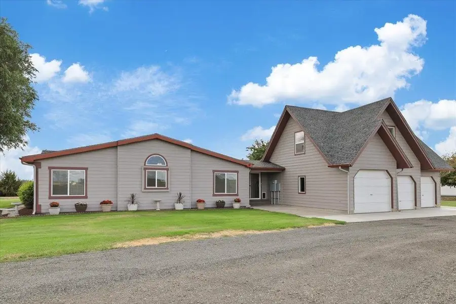 18616 S Smythe Rd, Spangle, WA 99031 - Image #2