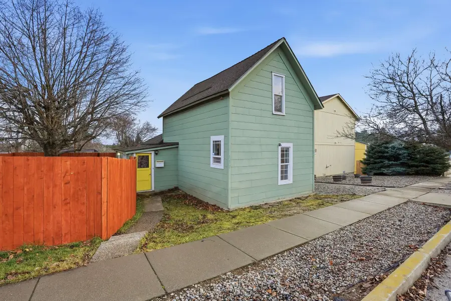 117 4th St, Cheney, WA 99004 - Image #2