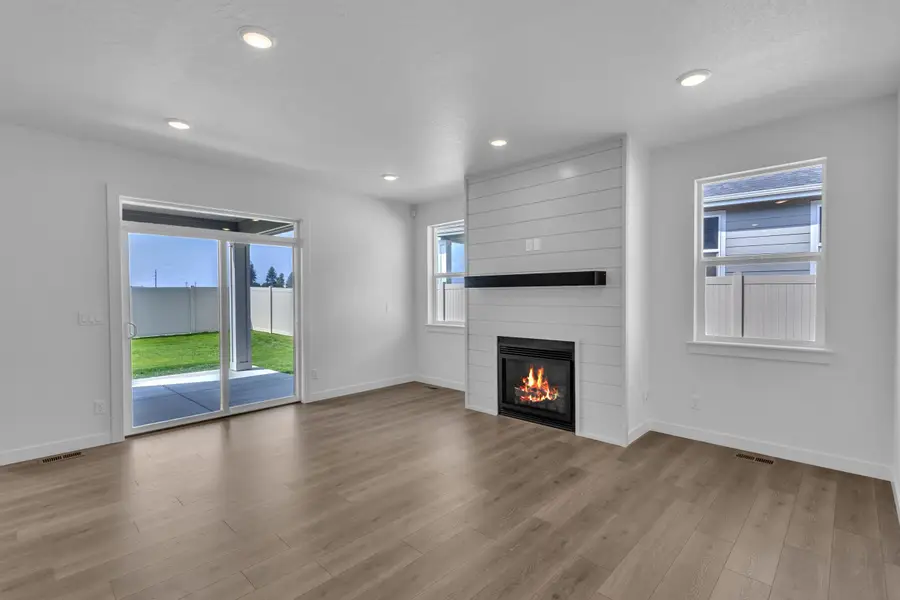 1231 N High Desert Dr, Deer Park, WA 99006 - Image #3