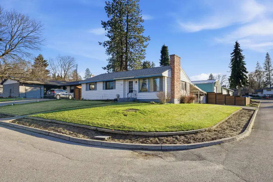 6806 N Fox Point Dr, Spokane, WA 99208 - #2