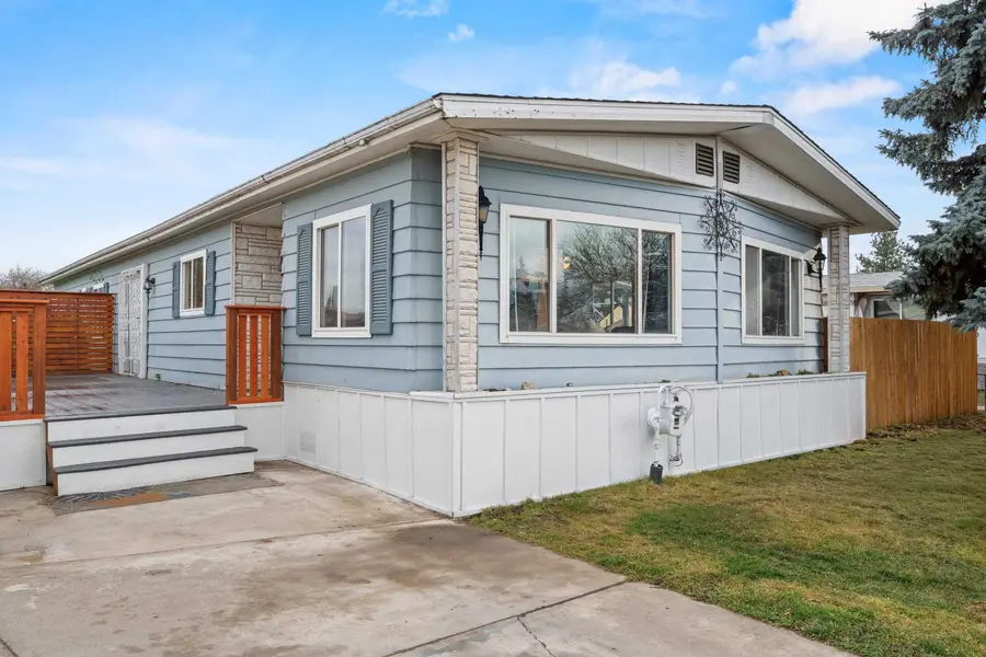 18917 E Jackson Dr, Spokane Valley, WA 99027 - Image #2