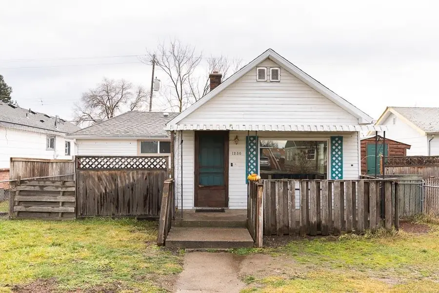 1230 E Longfellow Ave, Spokane, WA 99207 - Image #2