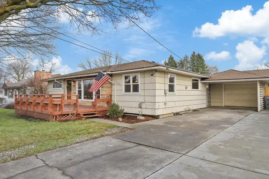 1426 N Oberlin Rd, Spokane, WA 99206 - Image #2