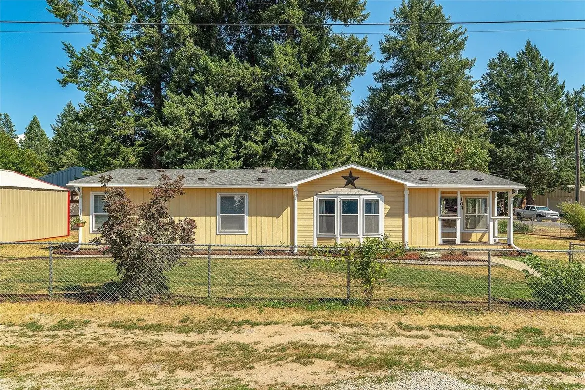 104 N Stevens Ave, Deer Park, WA 99006 - Image #1