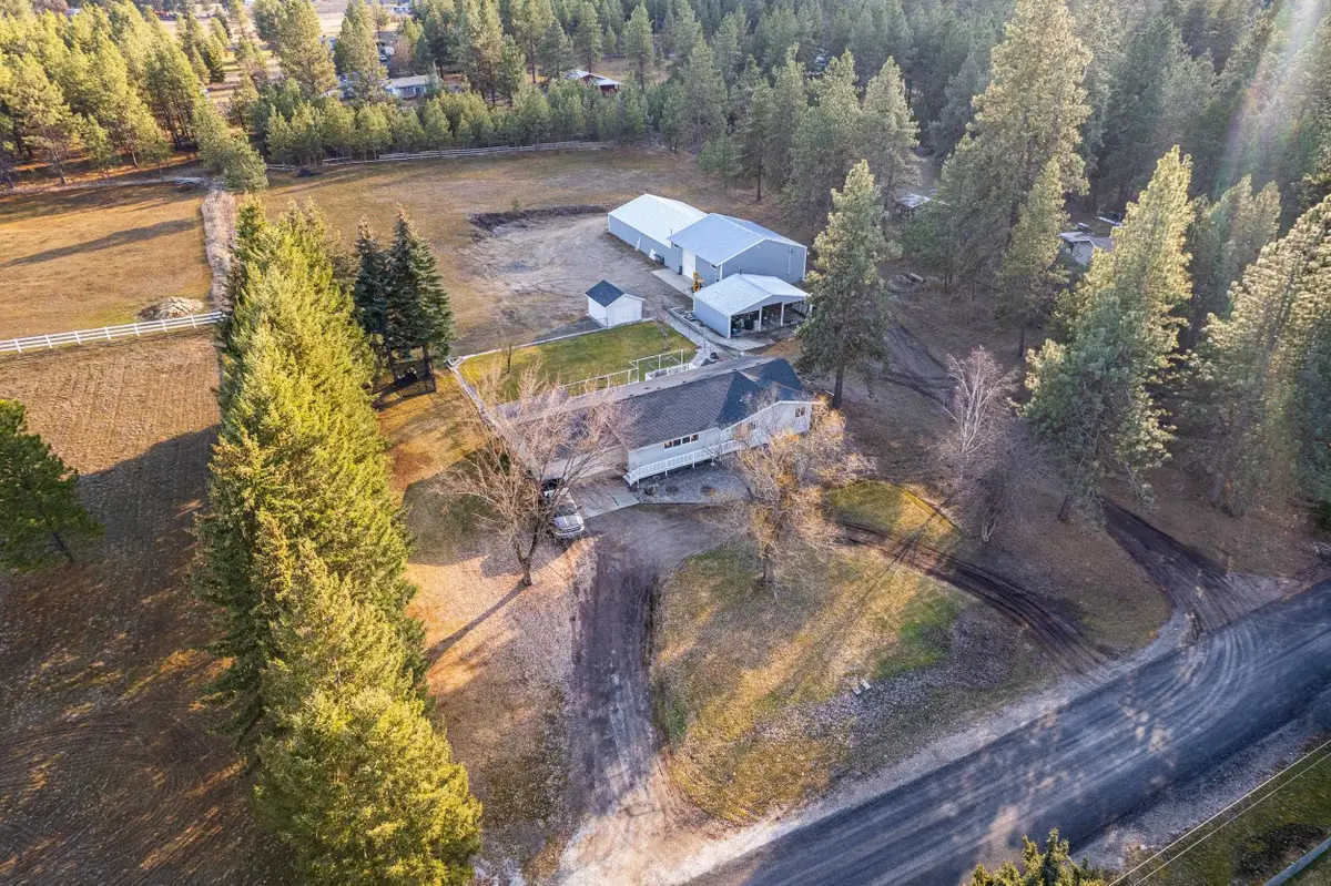3732 E Westwood Ave, Chattaroy, WA 99003 - Image #1