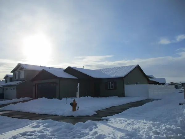 902 S Bogen Ct, Airway Heights, WA 99224