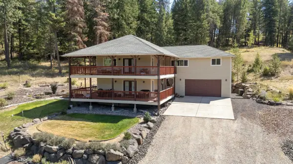 36210 N Waldrons Ln, Chattaroy, WA 99003