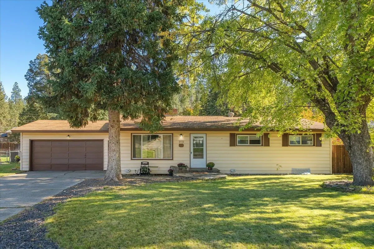 919 S Edgerton Rd, Spokane Valley, WA 99212 - Image #1