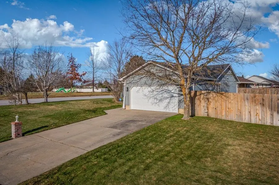 1705 E Johnson Ln, Deer Park, WA 99006 - Image #2