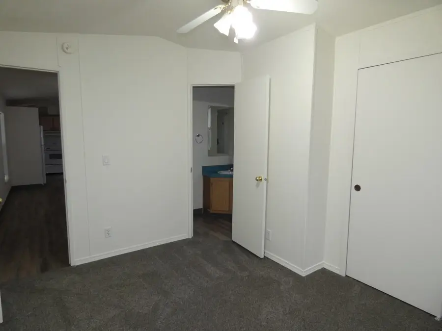 840 W 1st #6 St, Cheney, WA 99004 - Image #2