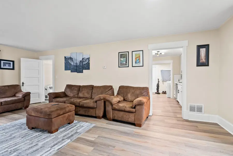 824 E Crown Ave, Spokane, WA 99207 - Image #3