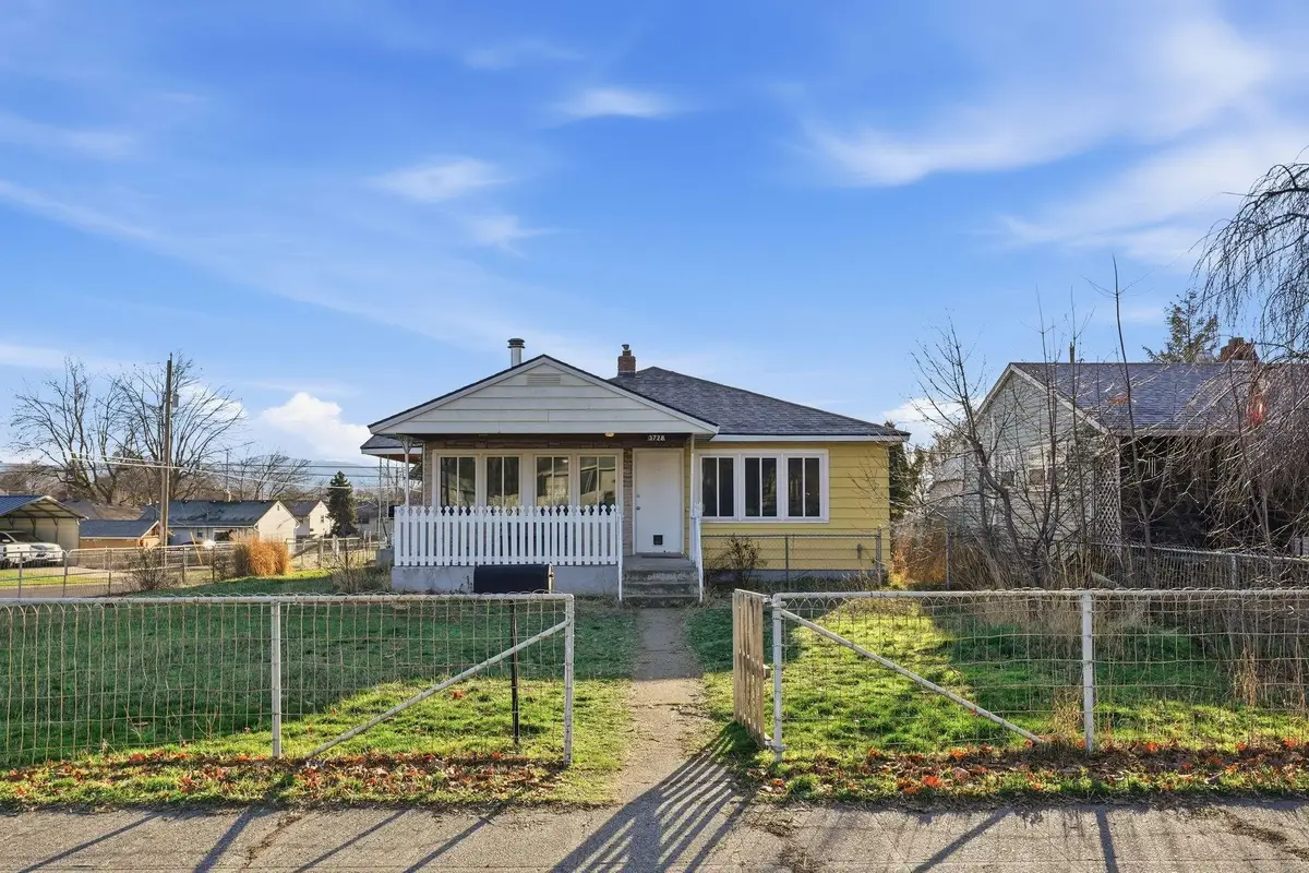 3728 E Cleveland Ave, Spokane, WA 99217 - Image #1