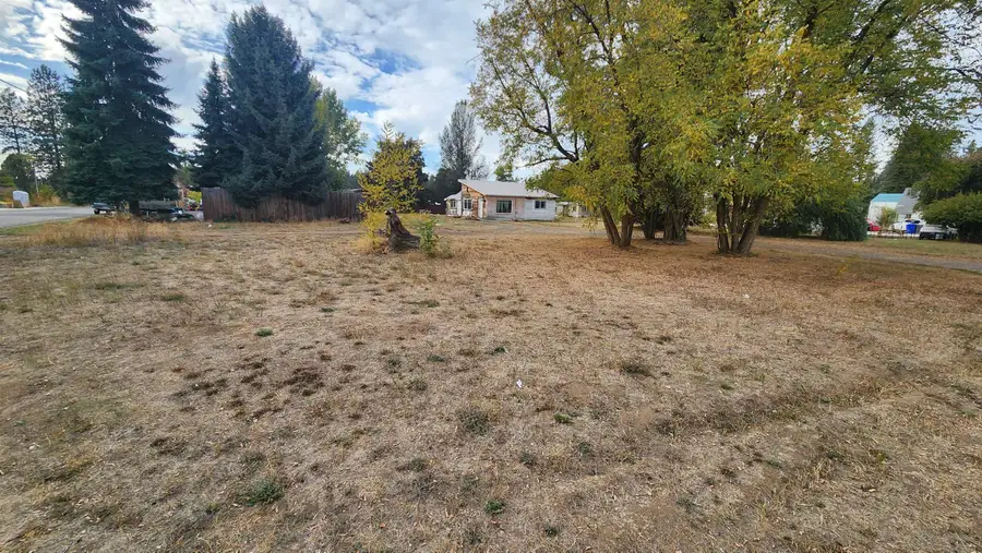 107 N Fir St, Deer Park, WA 99006 - Image #2