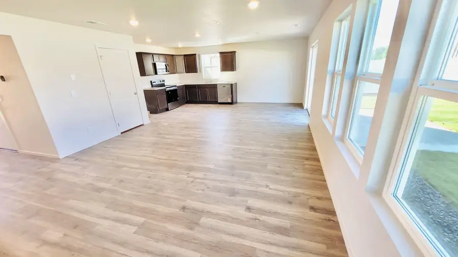 1625 E A St, Deer Park, WA 99006 - Image #2