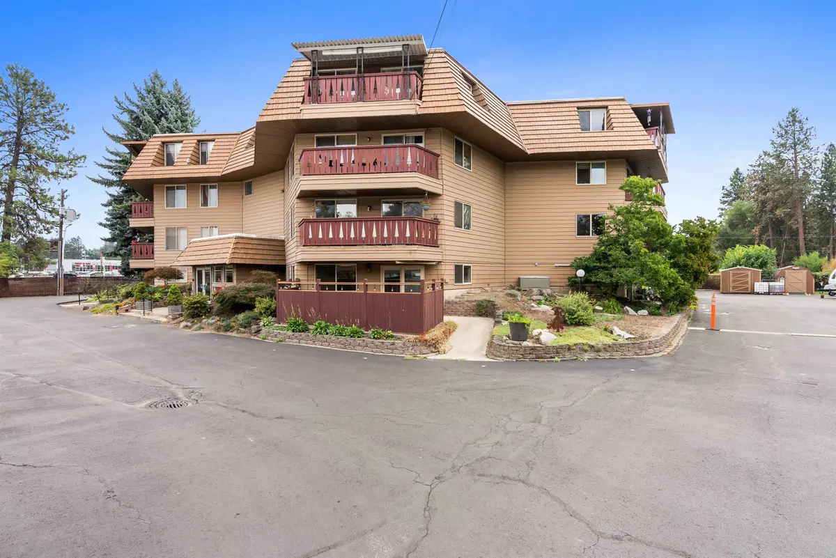 9020 N Country Homes Blvd #Apt 6, Spokane, WA 99218 - Image #1