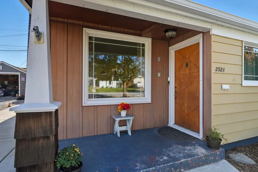 2521 W Walton Ave, Spokane, WA 99205 - #3