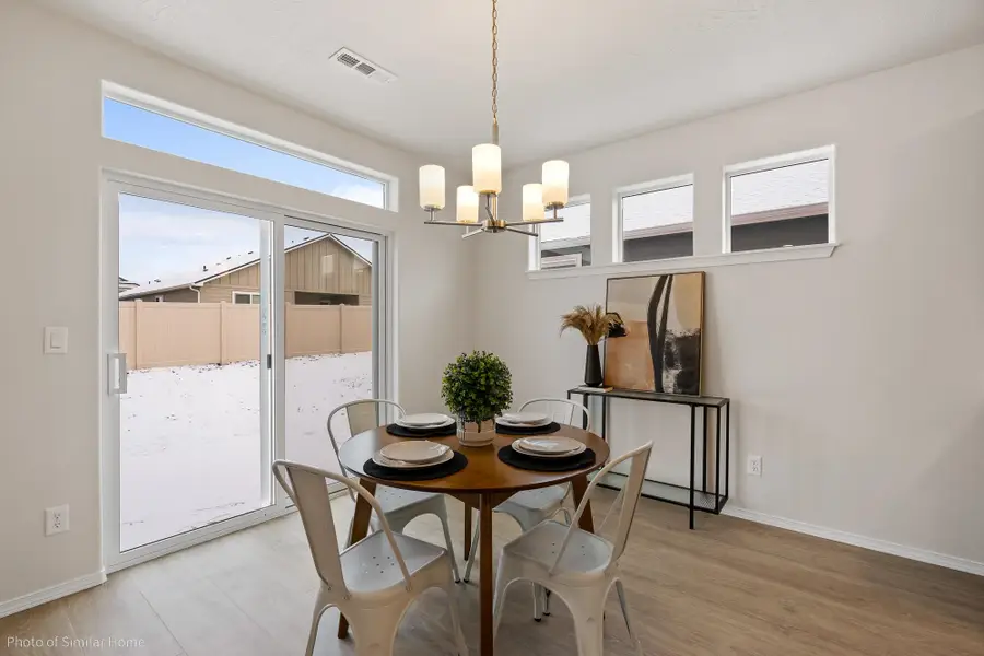 419 N Viewmont Ct, Greenacres, WA 99016 - Image #2