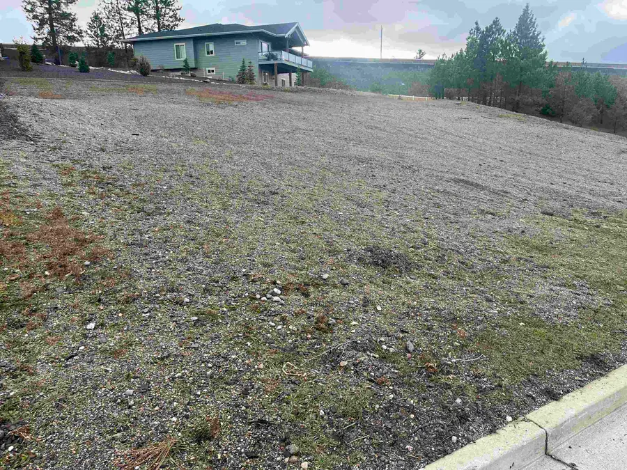 1022 E Wandermere Estates Ln, Spokane, WA 99208 - Image #2