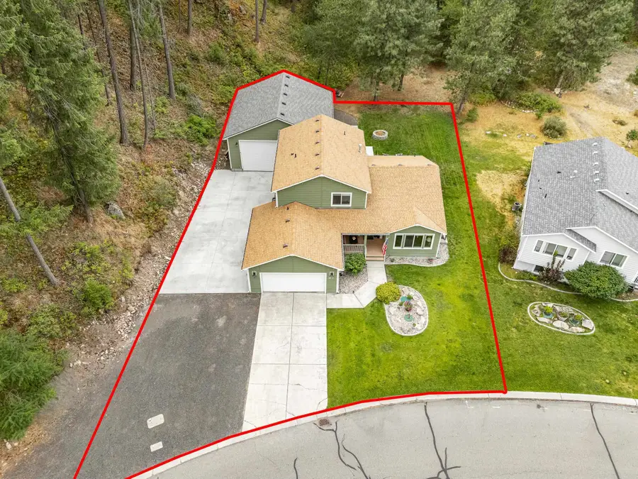 5981 Blackstone Way, Nine Mile Falls, WA 99026 - Image #2