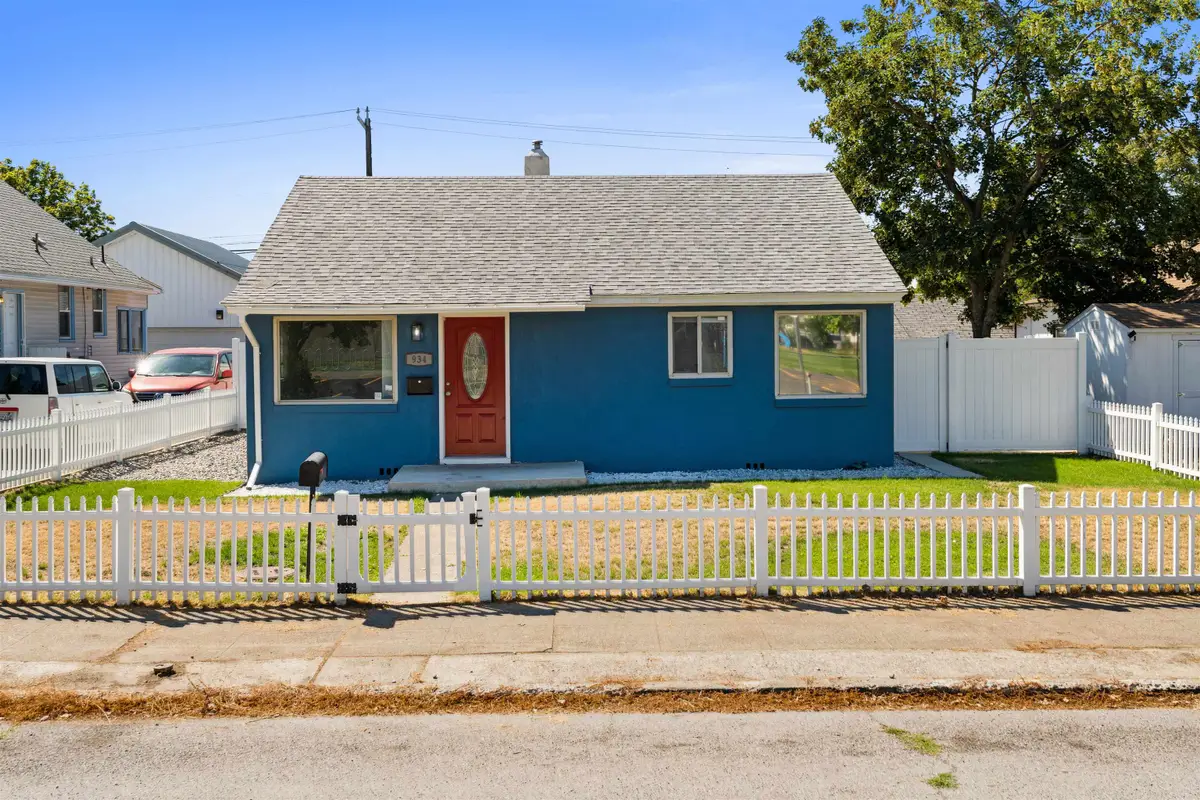 934 E Montgomery Ave, Spokane, WA 99207 - Image #1