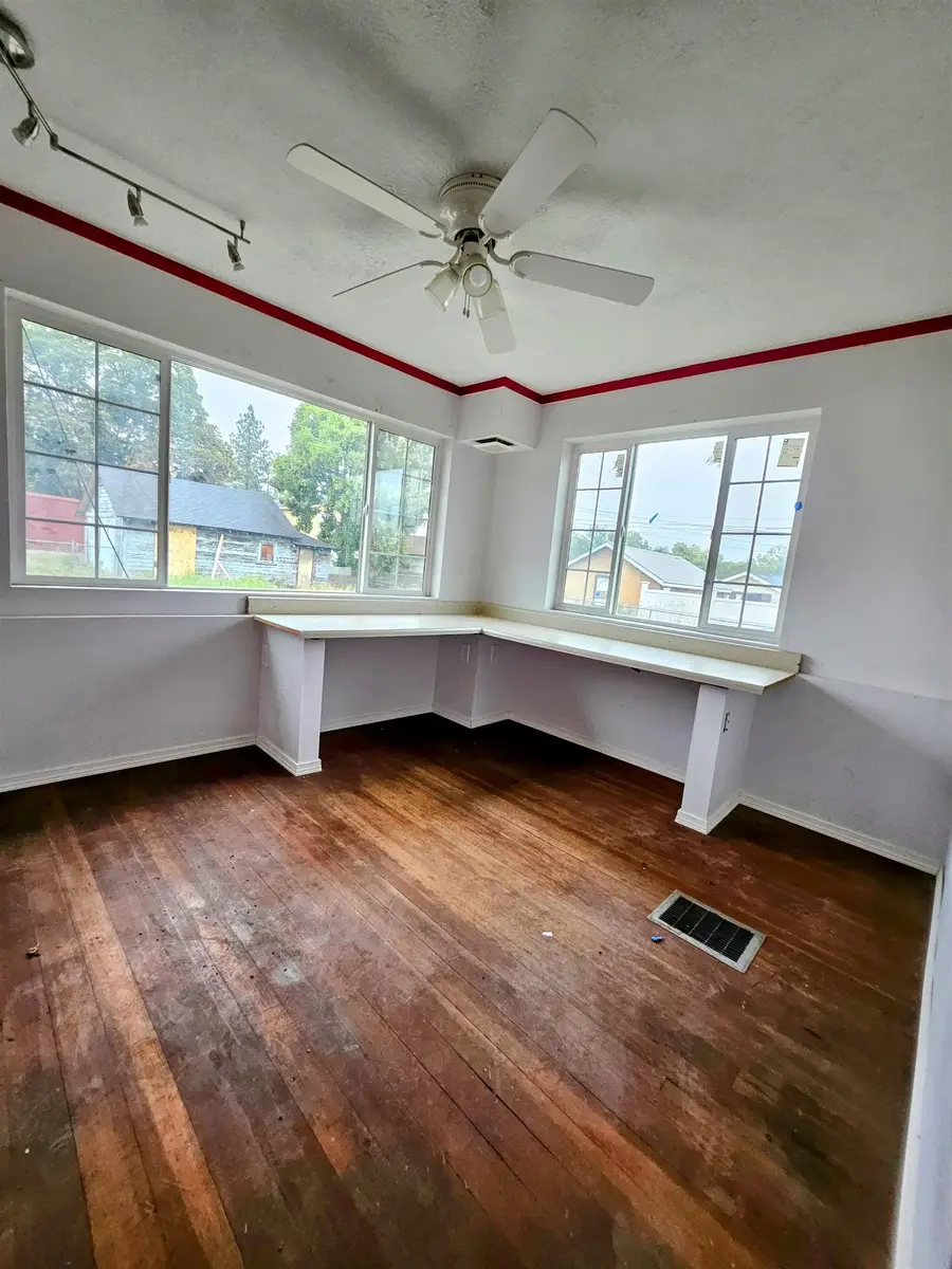 1221 E Indiana Ave, Spokane, WA 99207 - Image #2