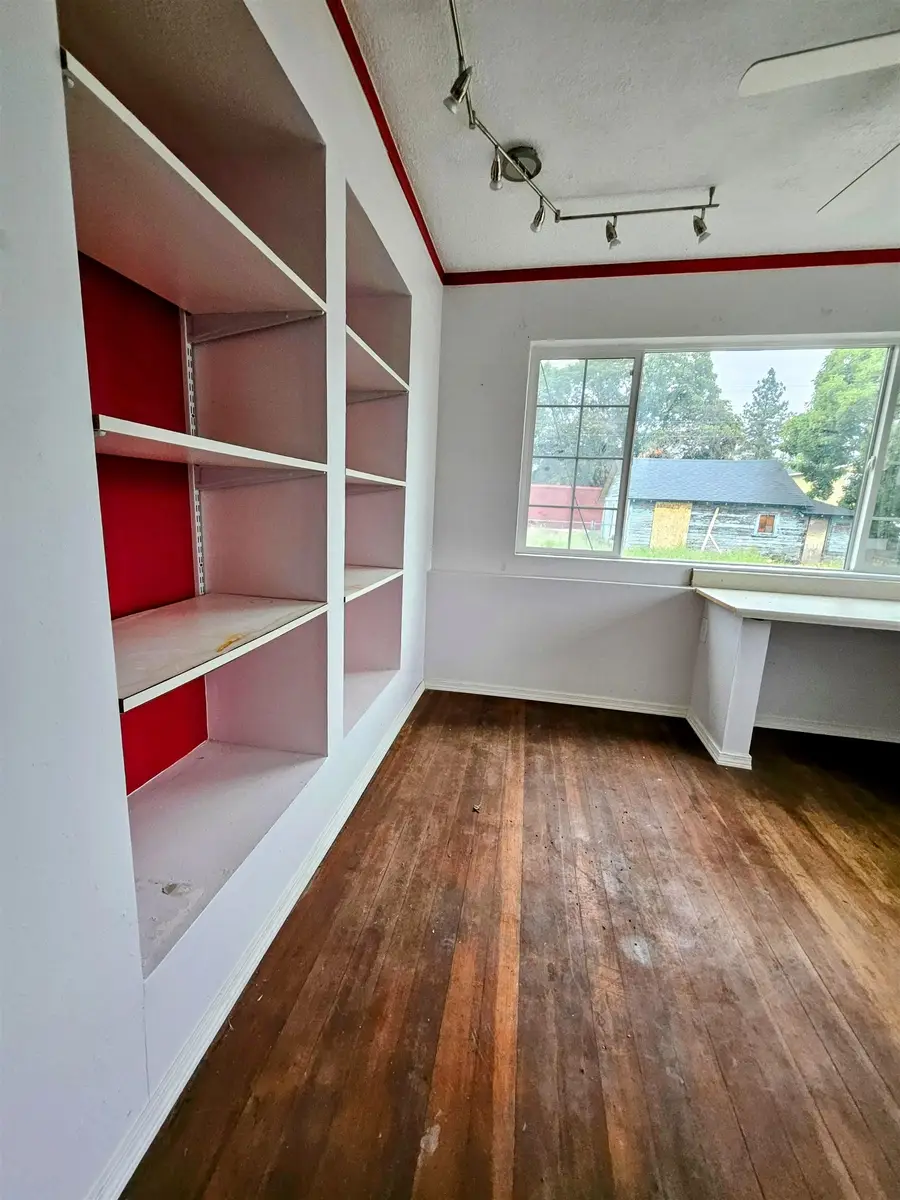 1221 E Indiana Ave, Spokane, WA 99207 - Image #3