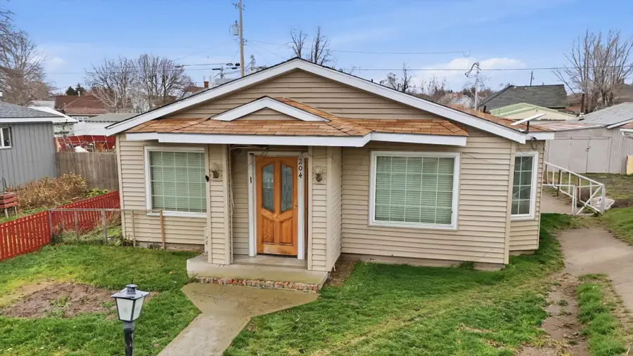 202 E Birch Ave, Ritzville, WA 99169 - Image #2