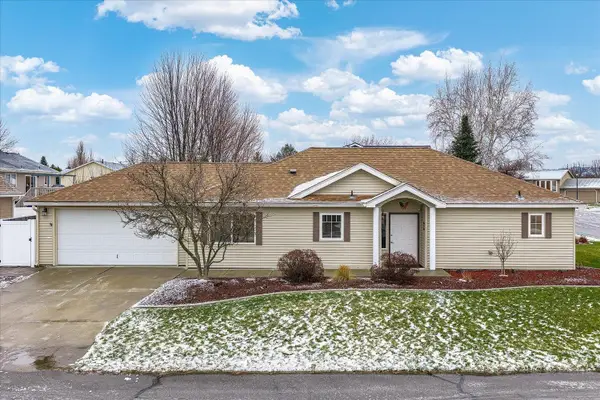 1620 N Harmony Ln, Greenacres, WA 99016