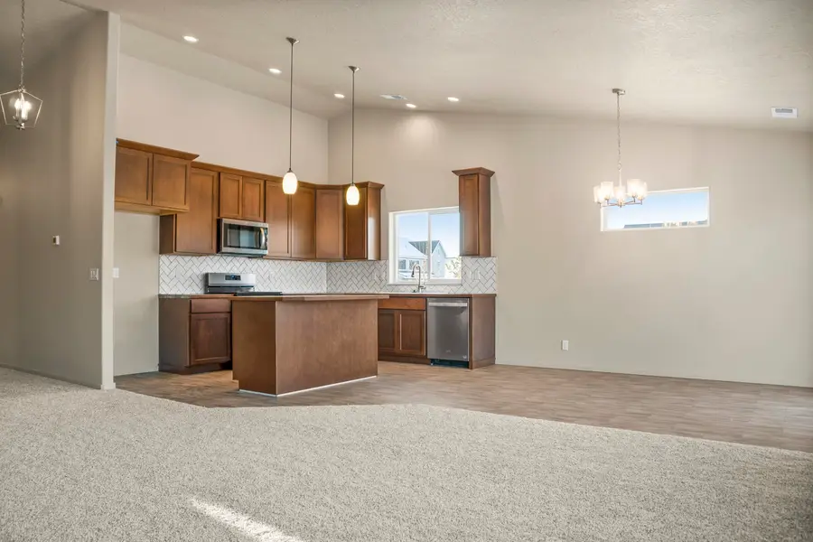 18725 E Riverside Ct, Spokane Valley, WA 99016 - Image #2