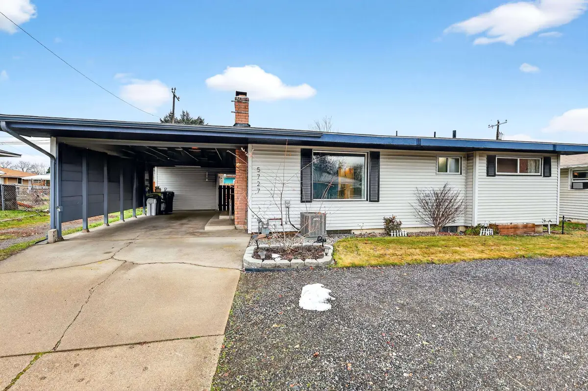 5727 N Maple St, Spokane, WA 99205 - Image #1
