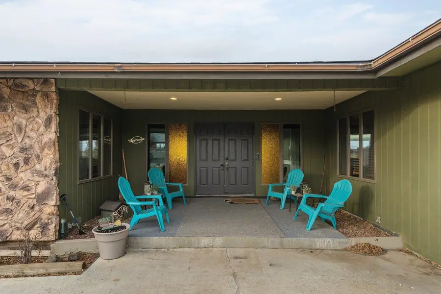 313 SE Trinity Ave, Wilbur, WA 99185 - #3