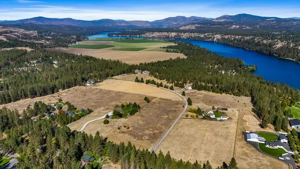 xxxx N Lake Terrace Ln, Nine Mile Falls, WA 99026