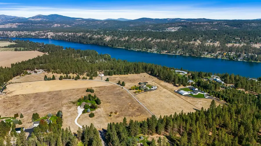 xxxx N Lake Terrace Ln, Nine Mile Falls, WA 99026 - Image #3