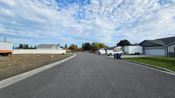 8117 E Baldwin Ave, Spokane, WA 99212