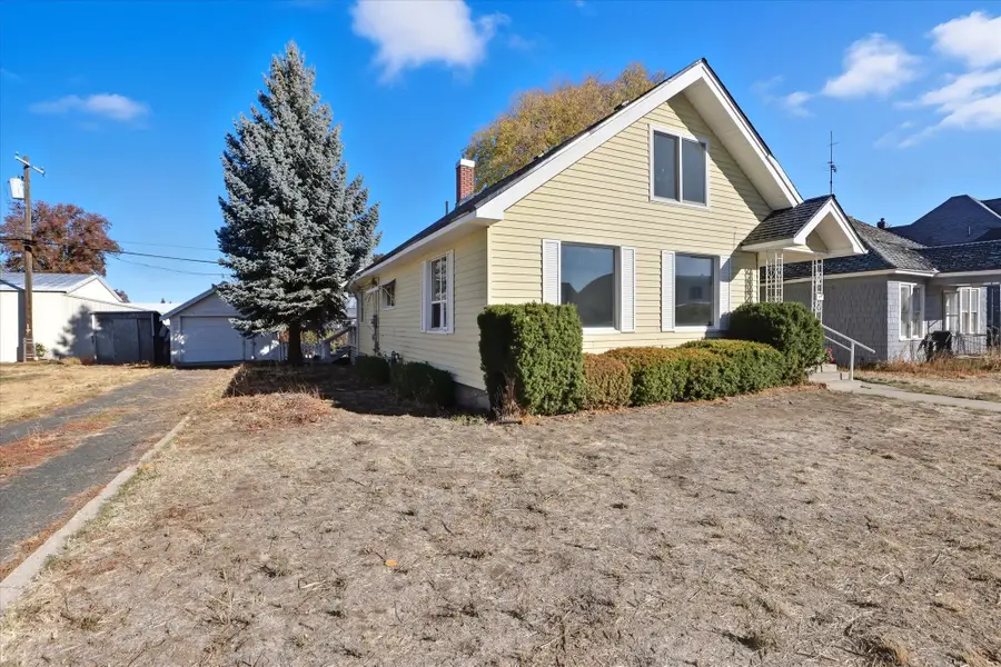 710 Marshall St, Davenport, WA 99122 - Image #2