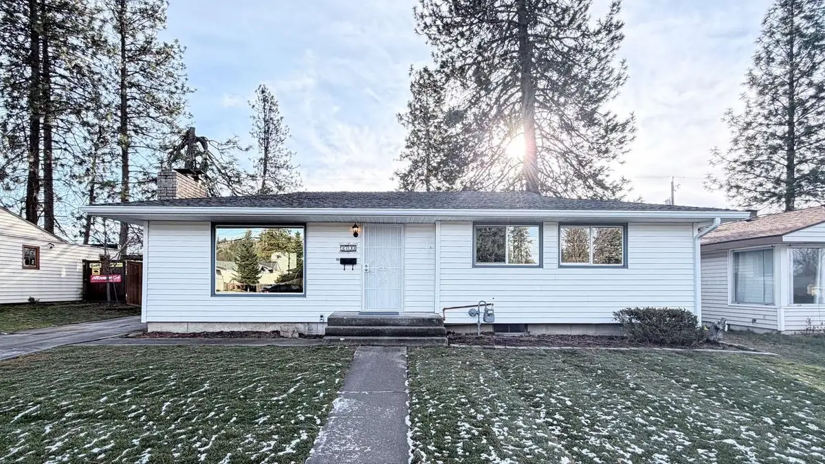 3703 W Francis Ave, Spokane, WA 99208 - Image #1