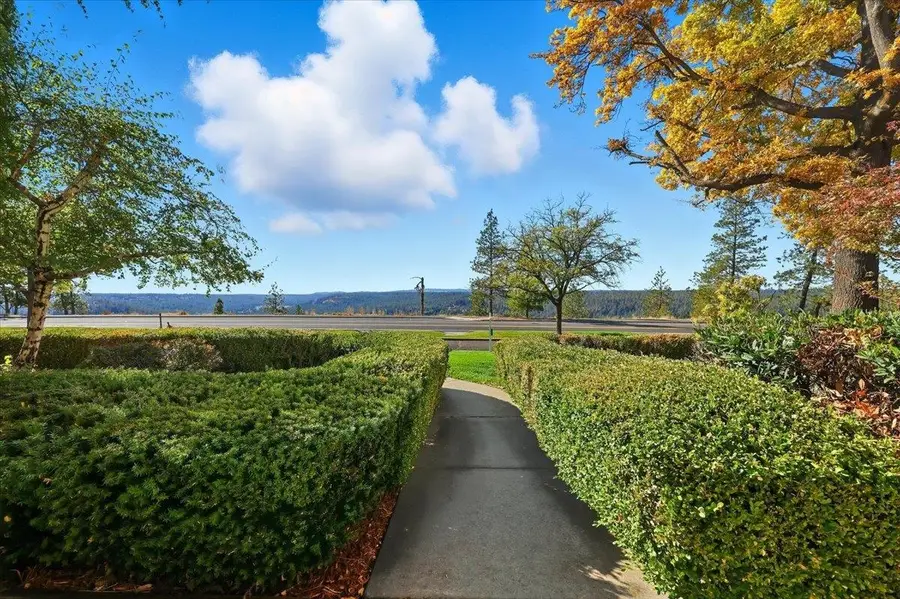 3433 S High Dr, Spokane, WA 99203 - Image #3