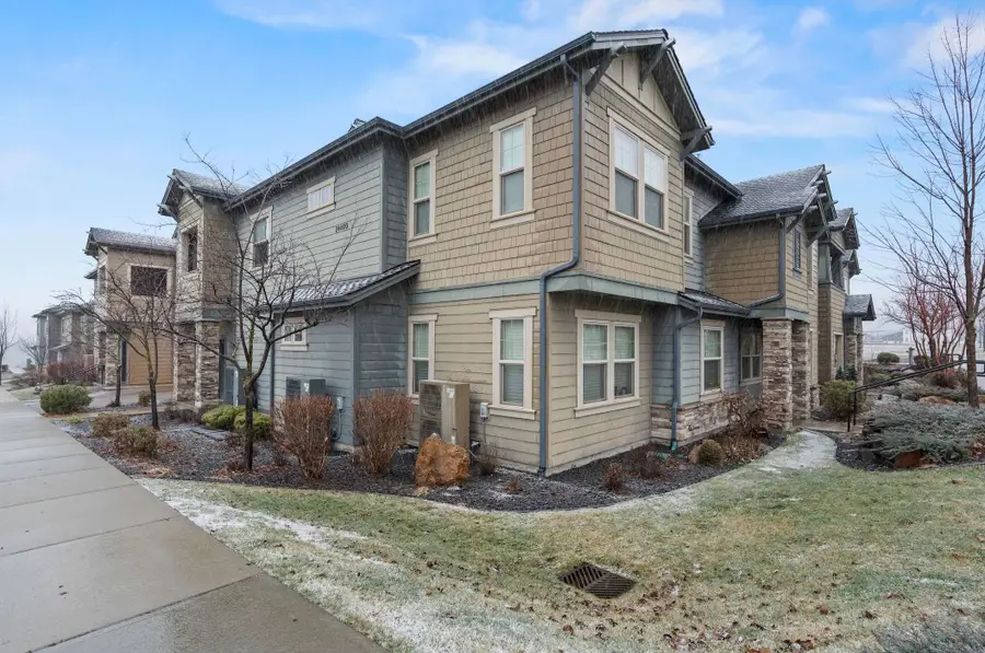 24499 E Pinnacle Ct #Unit D, Liberty Lake, WA 99019 - Image #2