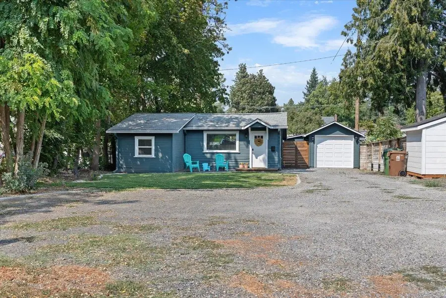 907 E 30th Ave, Spokane, WA 99203 - Image #2