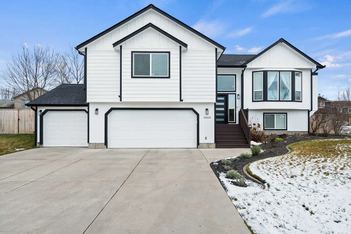 18608 E Lindsay Ln, Greenacres, WA 99016 - Image #1