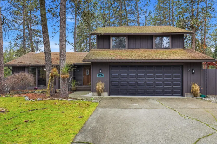 910 E Timberwood Cir, Spokane, WA 99208 - Image #2