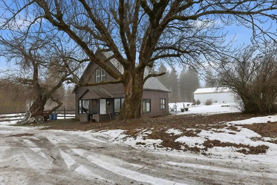 305 River Rd, Usk, WA 99180 - Image #2