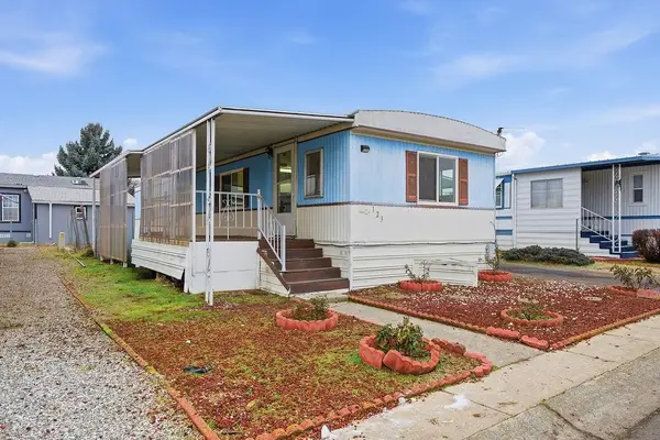 1211 E Lyons Ave, Spokane, WA 99208