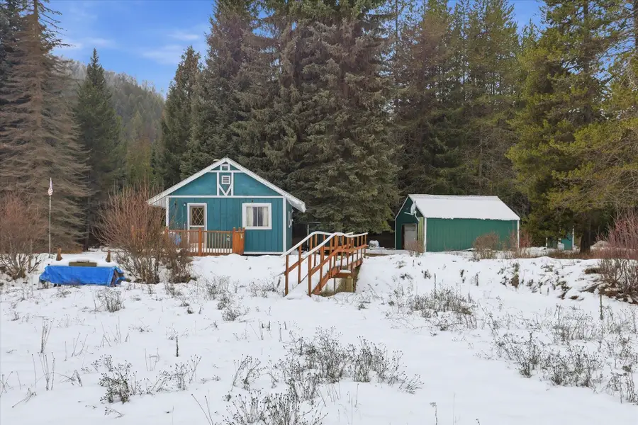 331 Franco Ln, Cusick, WA 99119 - Image #3