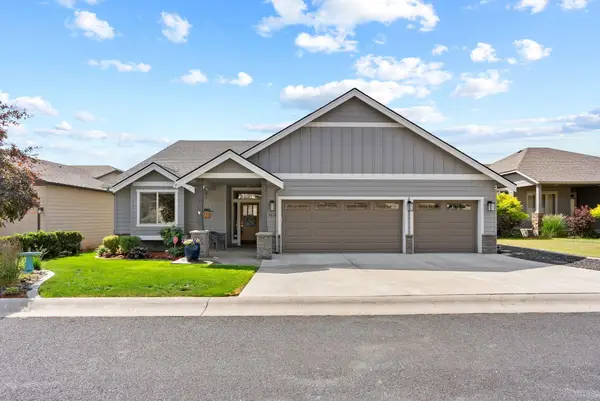 8814 E Clearview Ln, Spokane, WA 99217