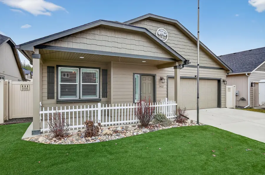 1422 S Girard St, Spokane, WA 99212 - Image #2