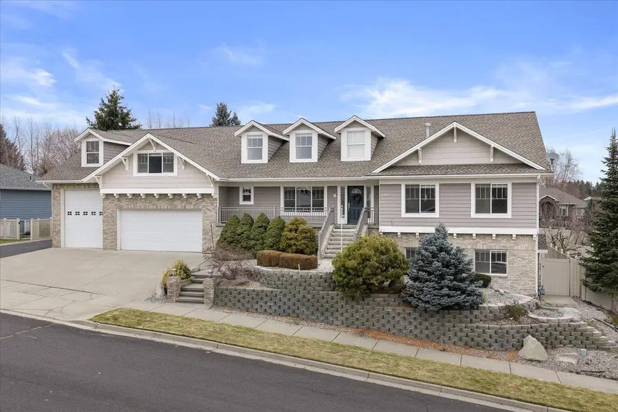 2306 W Rainier Ct, Spokane, WA 99208 - Image #2