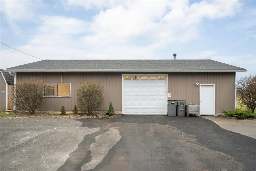 19421 N Yale Rd, Colbert, WA 99005 - Image #3