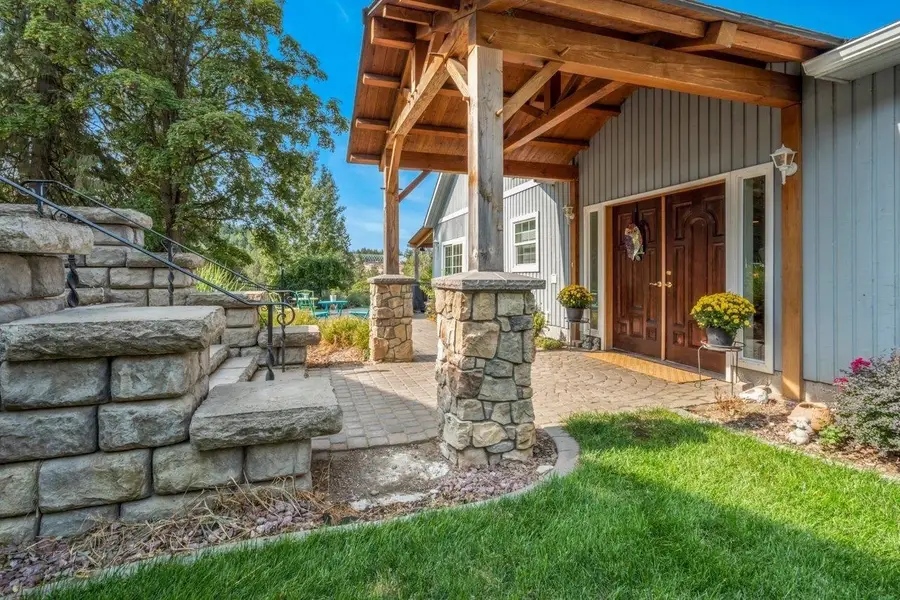 15717 E Cooper Rd, Mead, WA 99021 - Image #2