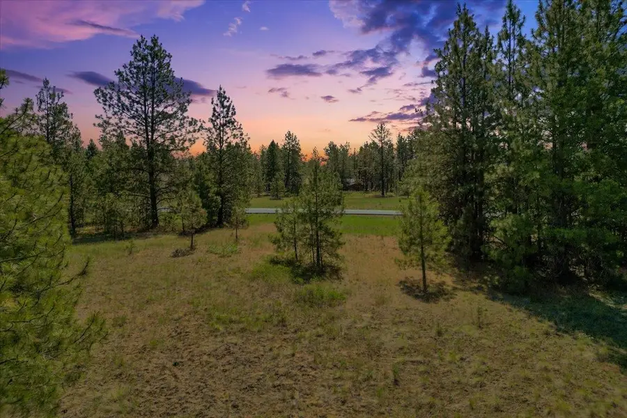 1305 E Wildflower Ln, Spokane, WA 99224 - Image #2